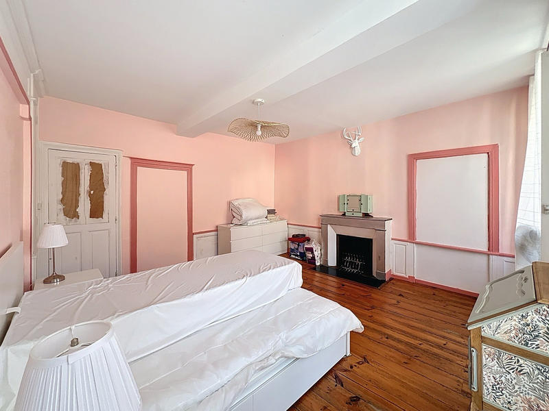 Maison de village - 280 m² - 10 pièces