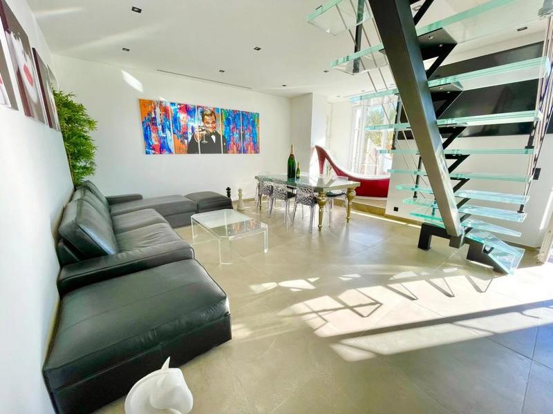 Penthouse - 125 m² - 6 pièces