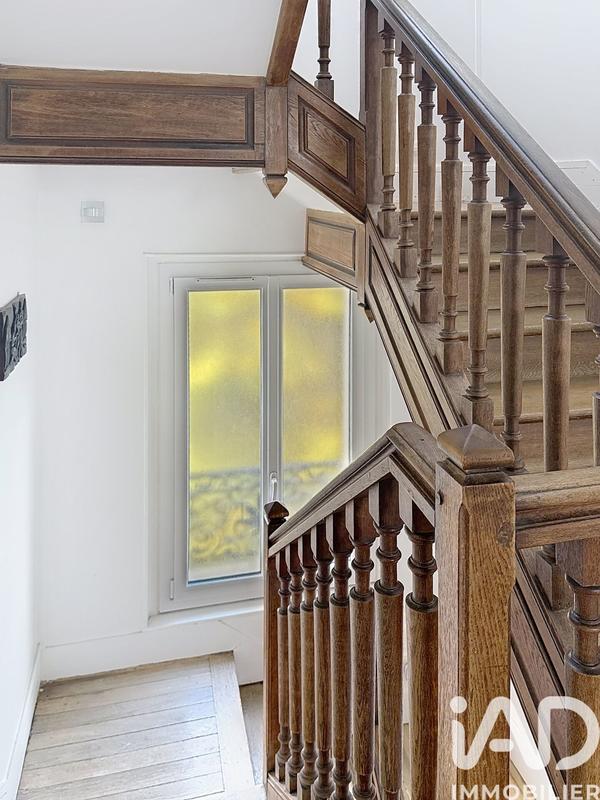 Maison - 167 m² - 8 pièces