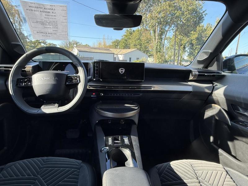 Lancia Ypsilon nuova lx ibrida