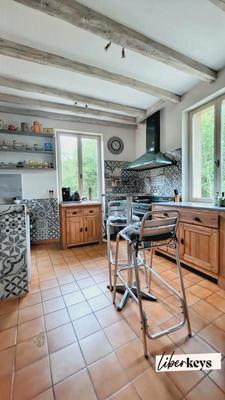 Propriété - 300 m² - 12 pièces