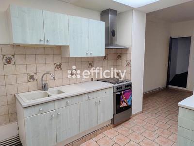 Maison - 56 m² - 4 pièces