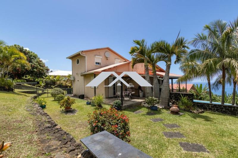 Villa - 264 m² - 9 pièces