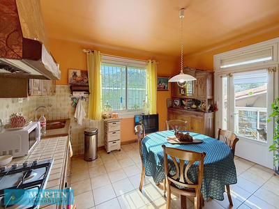 Maison - 137 m² - 5 pièces