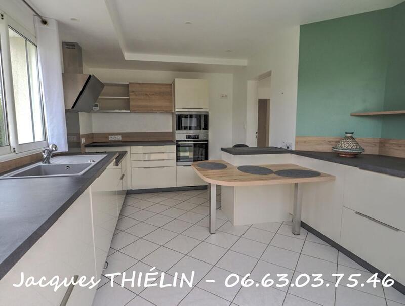 Maison - 203 m² - 8 pièces