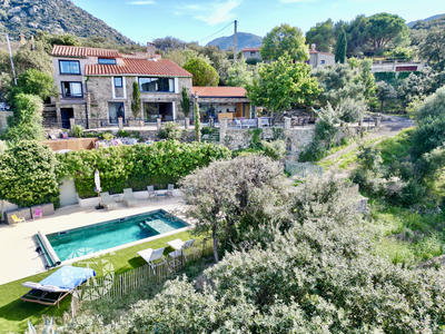 Mas - 200 m² - 7 pièces