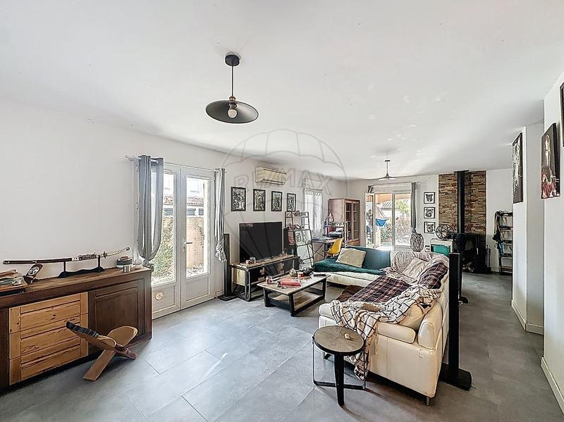 Maison - 106 m² - 6 pièces