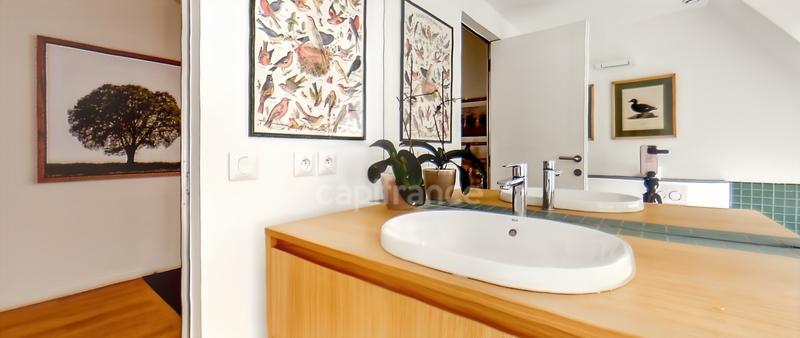 Propriété - 233 m² - 7 pièces