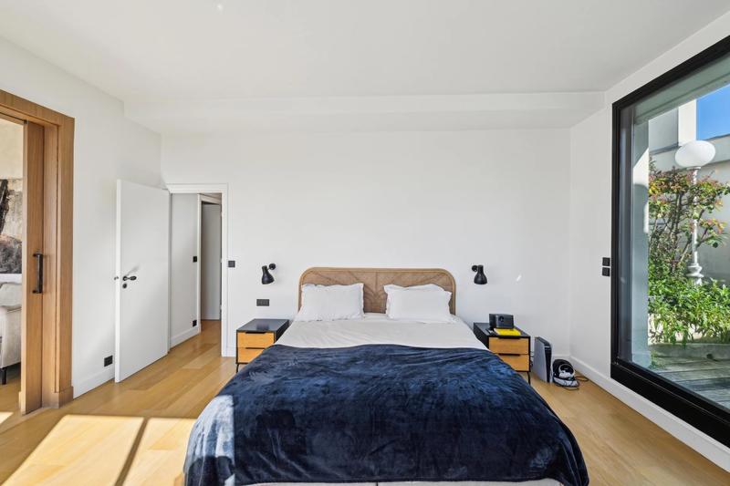 Villa sur toit - 195 m² - 4 pièces