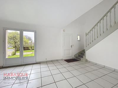 Maison - 136 m² - 6 pièces