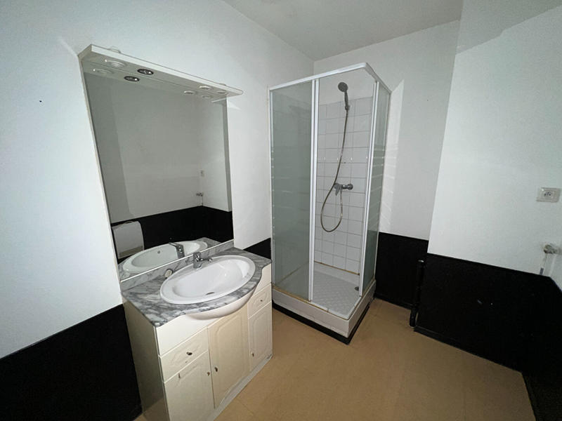 Maison - 455 m² - 12 pièces