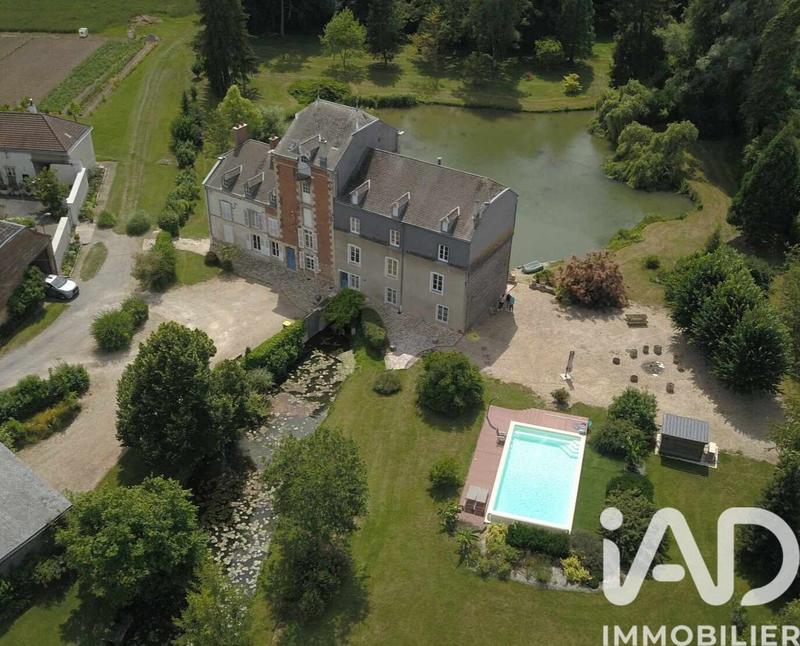 Maison - 343 m² - 10 pièces