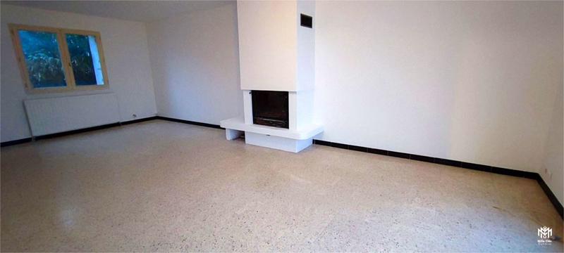 Maison traditionnelle - 190 m² - 8 pièces