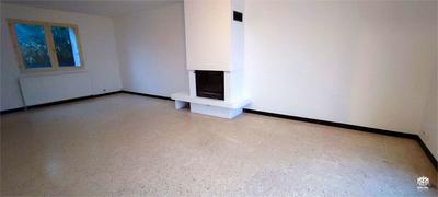 Maison traditionnelle - 190 m² - 8 pièces