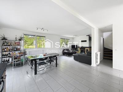 Maison - 152 m² - 6 pièces