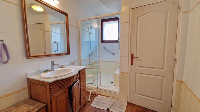 Maison - 192 m² - 7 pièces