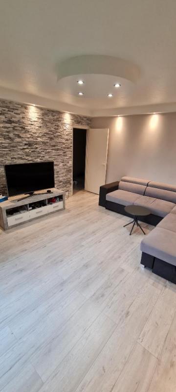 Appartement - 81 m² - 3 pièces
