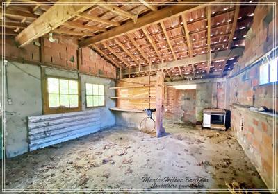 Maison - 260 m² - 2 pièces