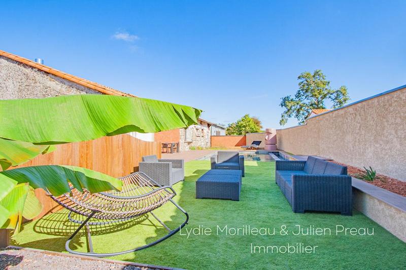 Maison - 196 m² - 8 pièces