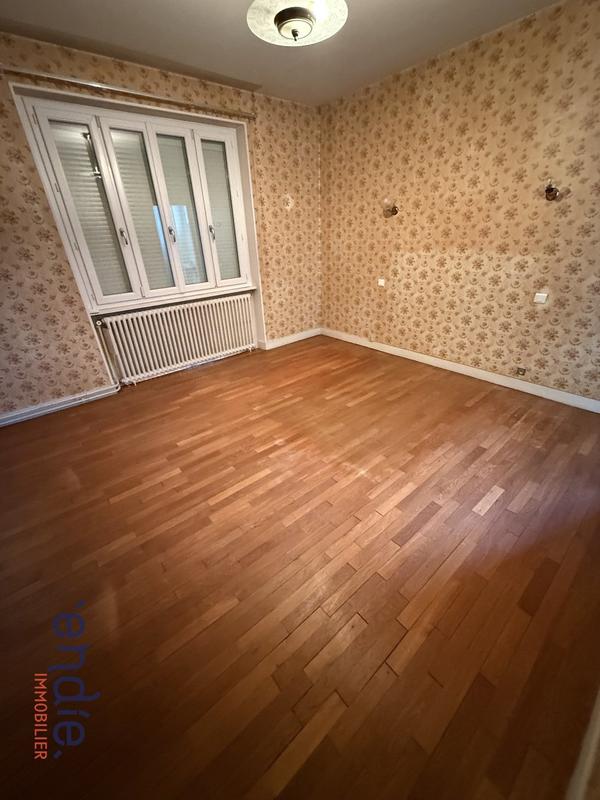 Maison - 161 m² - 7 pièces