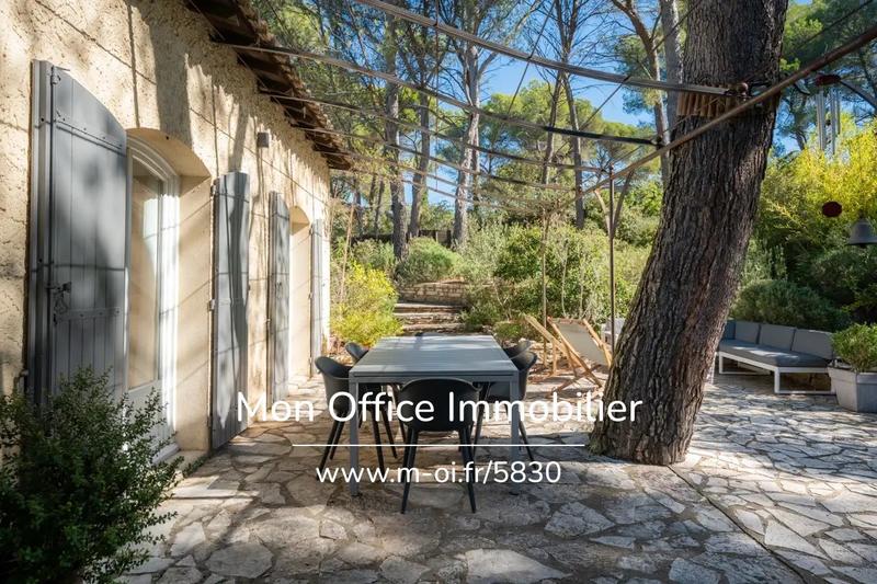 Maison - 178 m² - 7 pièces