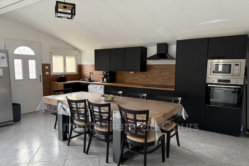 Maison - 98 m² - 3 pièces