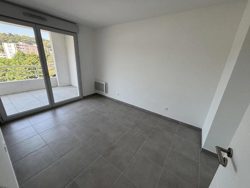 Appartement - 65 m² - 4 pièces
