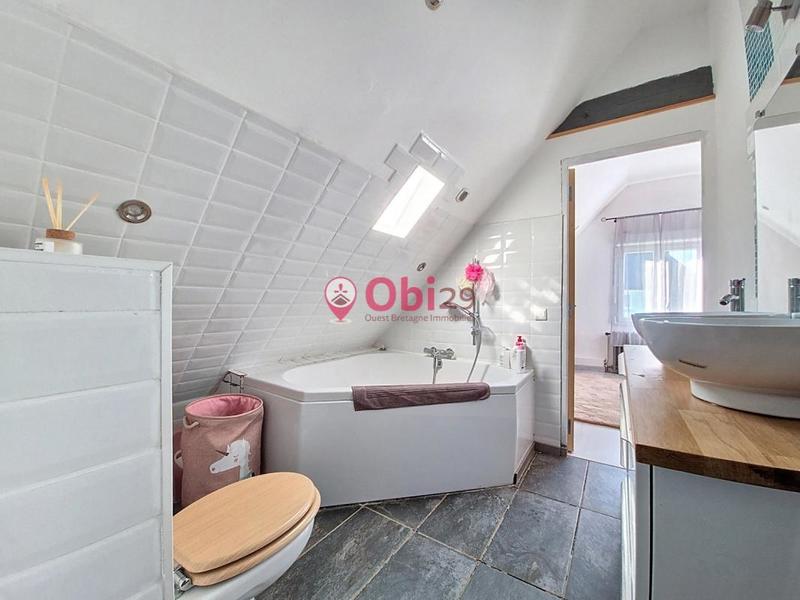 Maison - 94 m² - 5 pièces