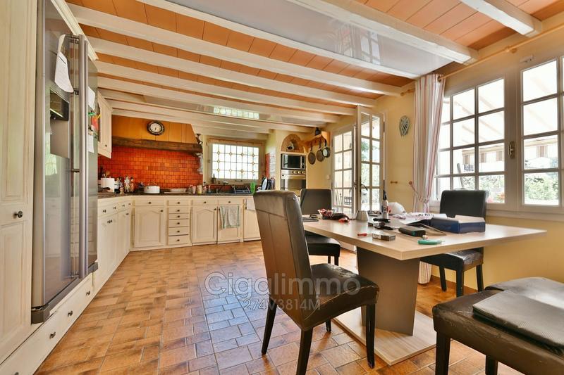 Maison en pierre - 179 m² - 6 pièces