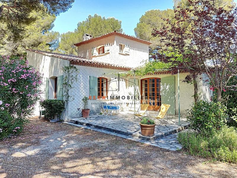 Villa - 165 m² - 6 pièces