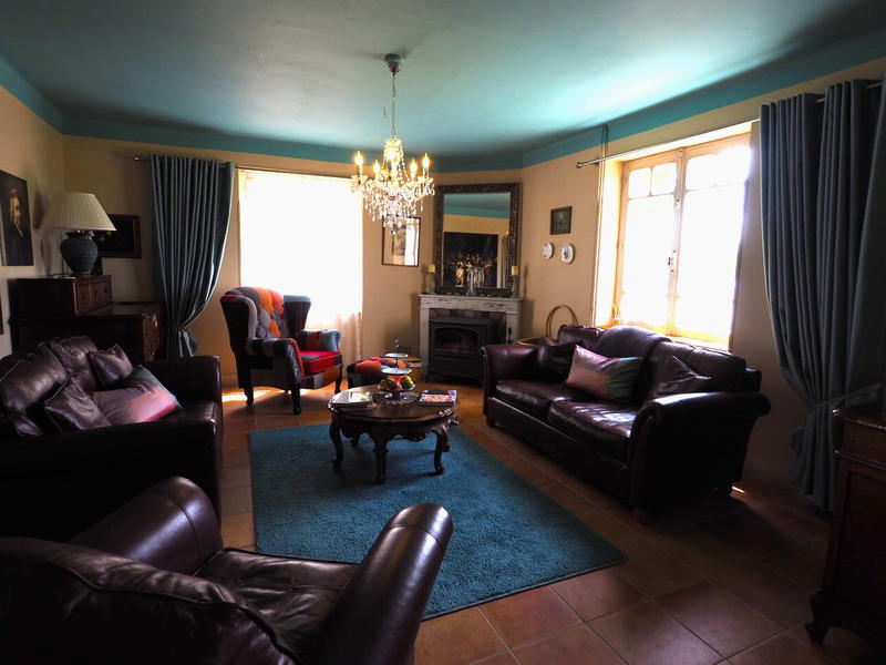 Maison - 400 m² - 14 pièces