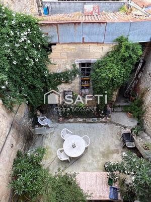 Maison - 232 m² - 6 pièces