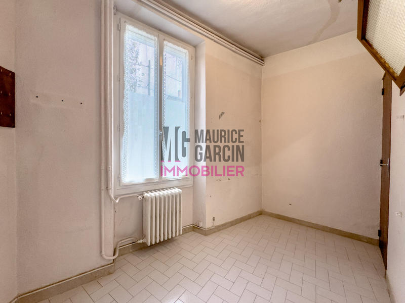 Maison - 280 m² - 13 pièces