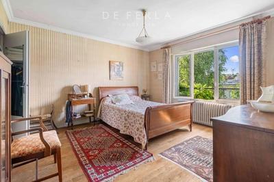 Maison - 218 m² - 6 pièces