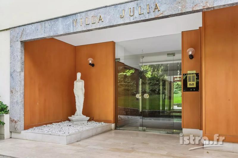 Appartement - 82 m² - 3 pièces