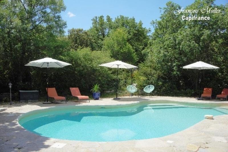 Propriété - 552 m² - 21 pièces