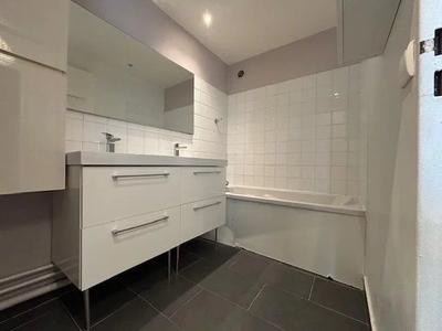 Appartement - 85 m² - 5 pièces