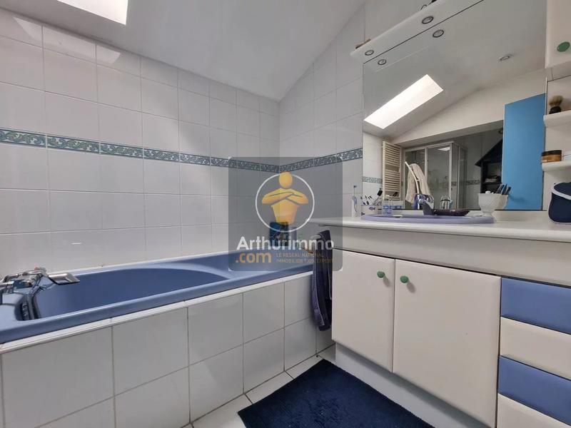 Maison - 197 m² - 7 pièces