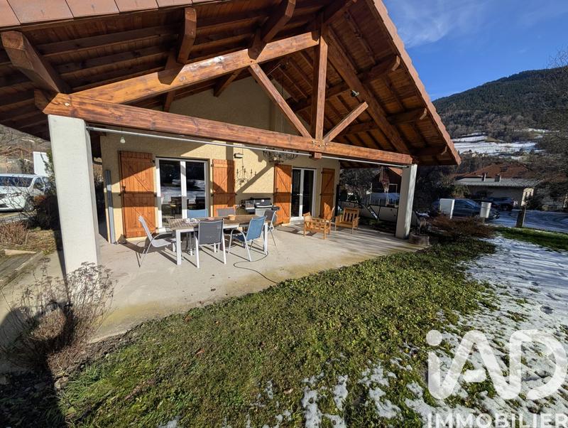 Maison - 135 m² - 5 pièces