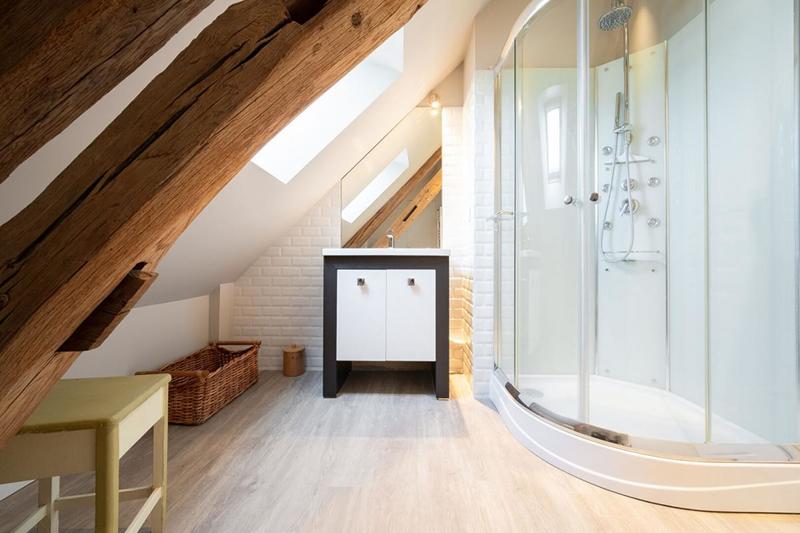 Maison - 334 m² - 14 pièces