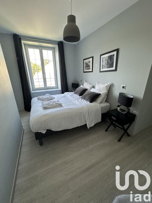 Maison - 227 m² - 9 pièces