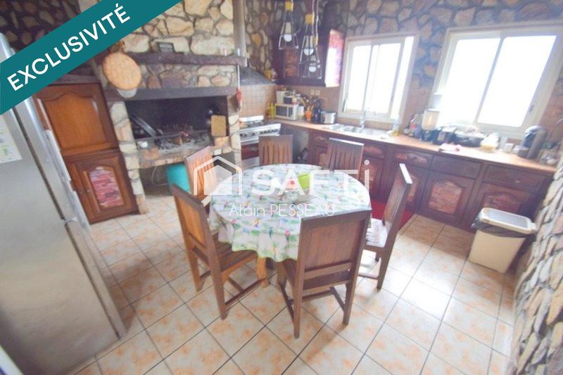 Maison - 206 m² - 10 pièces