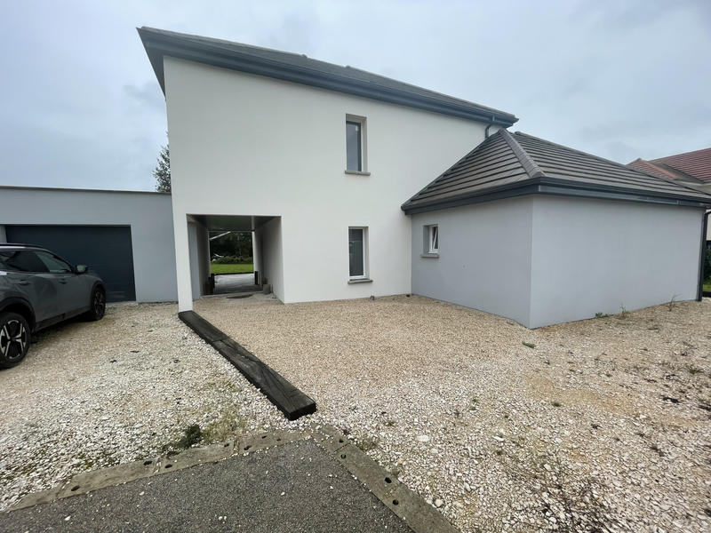 Maison - 145 m² - 5 pièces