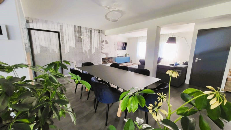 Maison - 185 m² - 5 pièces