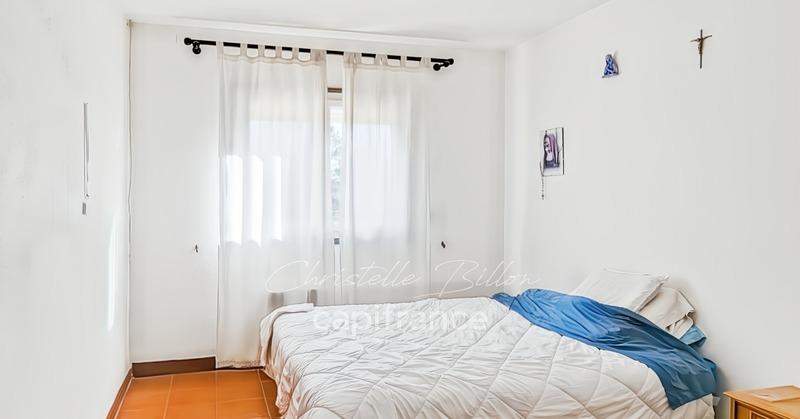 Maison - 299 m² - 11 pièces