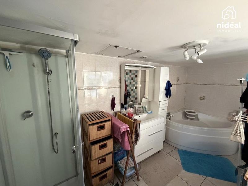 Maison - 92 m² - 4 pièces