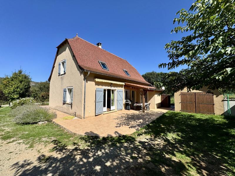 Maison - 170 m² - 5 pièces