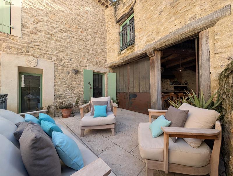 Maison - 148 m² - 9 pièces