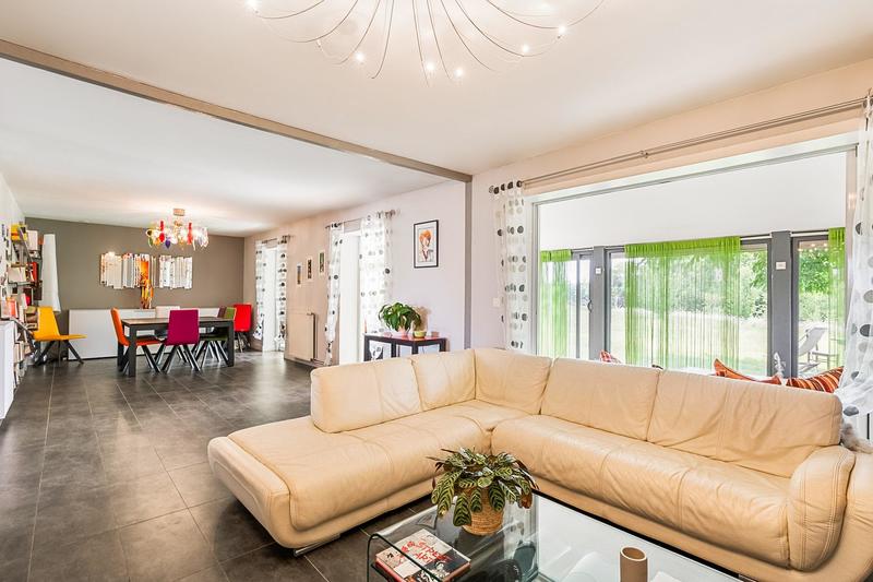 Villa - 198 m² - 6 pièces