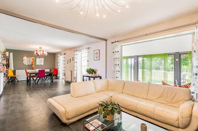 Villa - 198 m² - 6 pièces